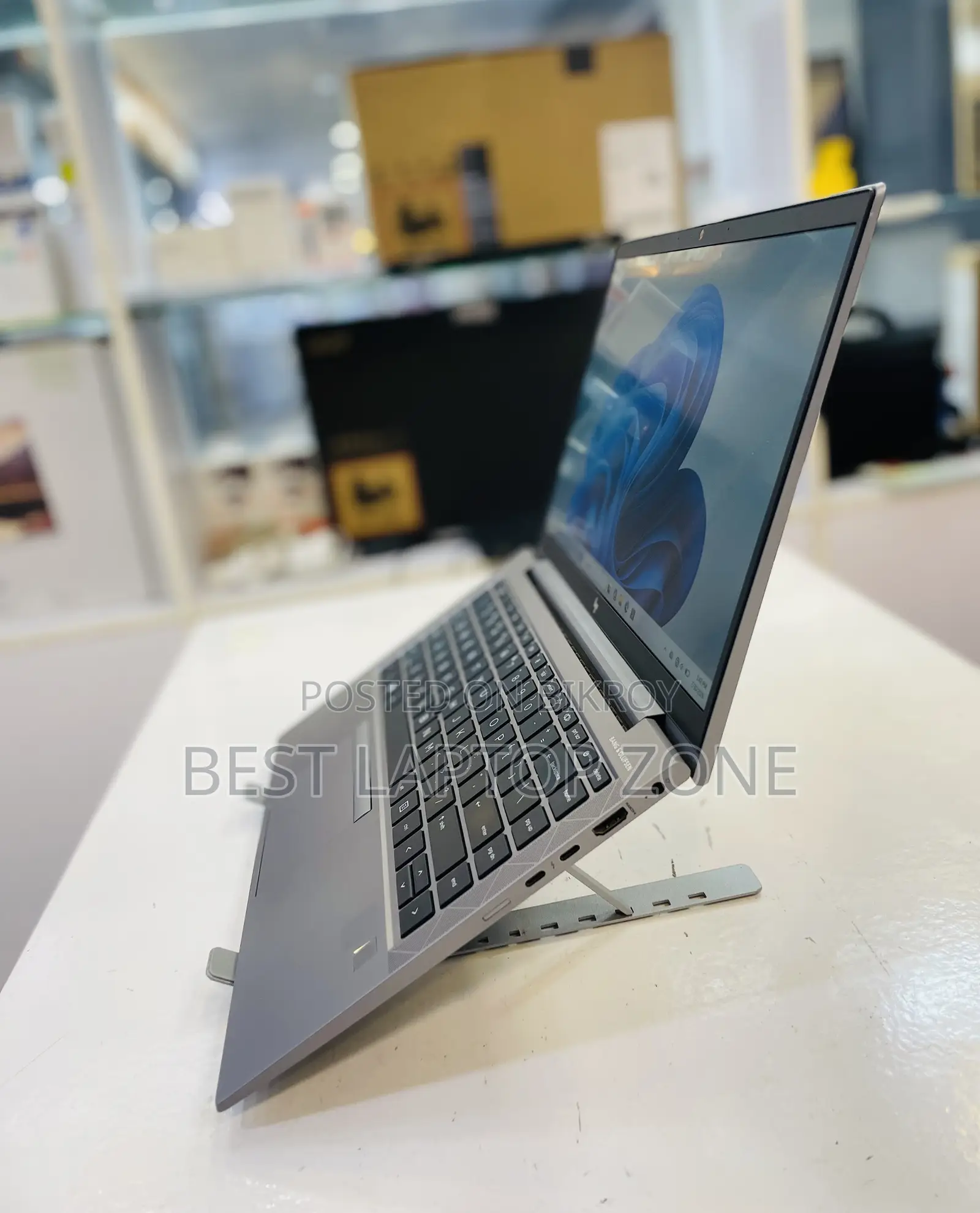 Laptop HP ZBook Firefly 14 G10 16GB Intel Core I5 SSD 512GB