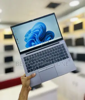 Laptop HP ZBook Firefly 14 G10 16GB Intel Core i5 SSD 512GB