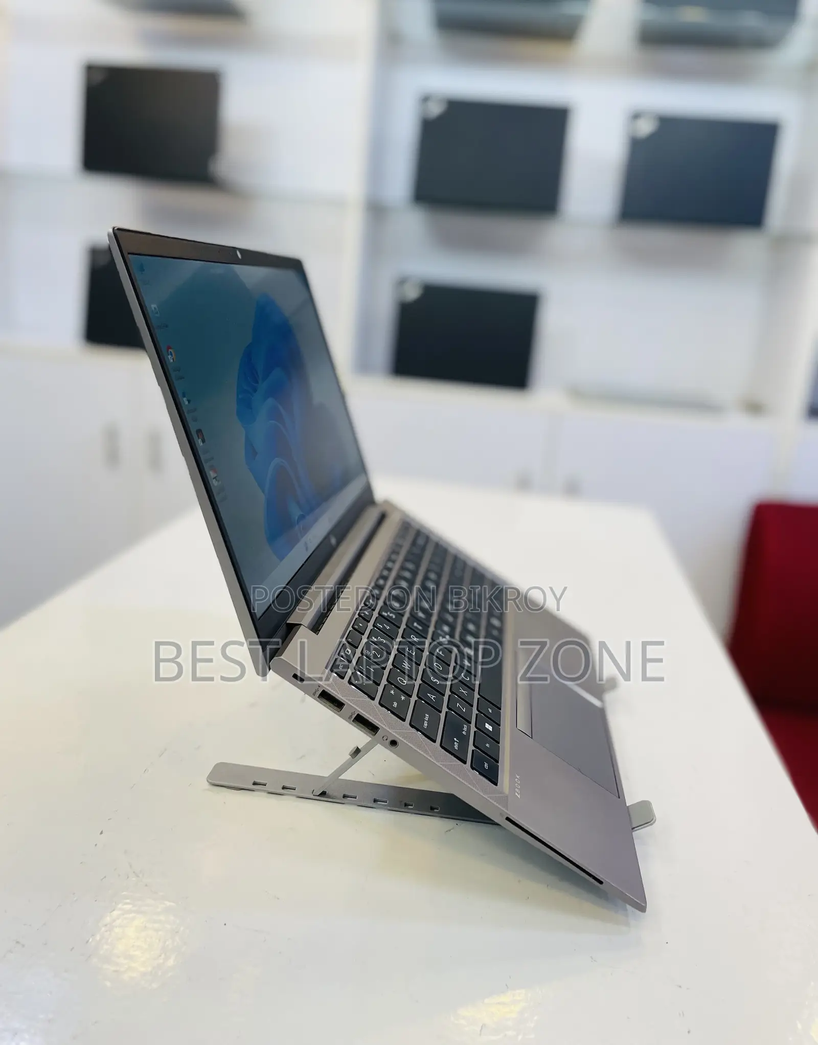 Laptop HP ZBook Firefly 14 G10 16GB Intel Core I5 SSD 512GB