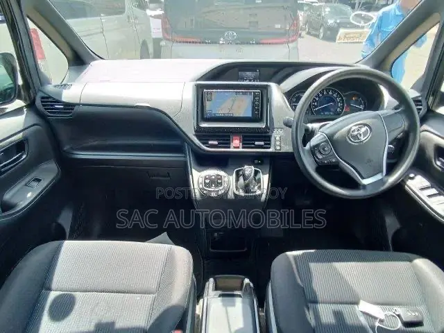 New Toyota Noah 1.8 FWD Hybrid (7 Seater) 2021 Black