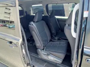 New Toyota Noah 1.8 FWD Hybrid (7 Seater) 2021 Black