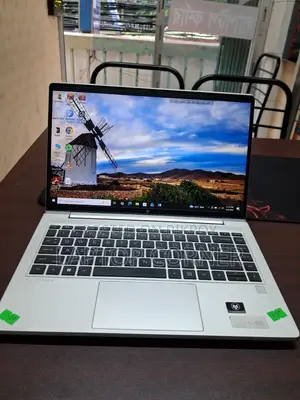 Laptop HP Elitebook 645 G9 8gb Amd Ryzen 5 SSD 256gb