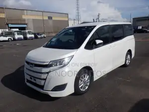 Toyota Noah 1.8 FWD Hybrid (7 seater) 2021 Pearl