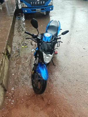 সুজুকি গিক্সার ২০২২ ব্লু