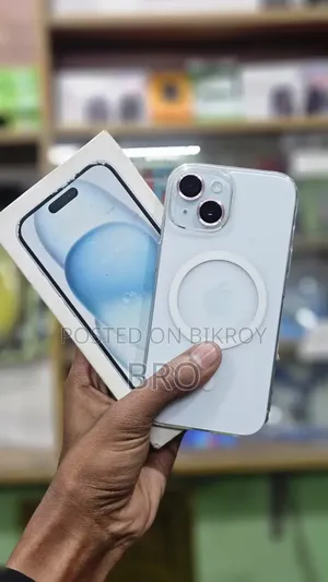New Apple iPhone 15 128 GB White