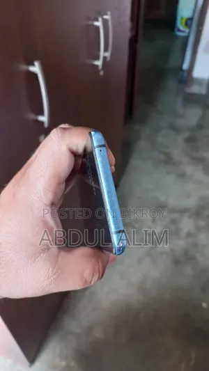 ওয়ানপ্লাস ৭টি ১২৮ জিবি নীল