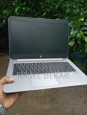 Laptop HP EliteBook 1040 G3 8GB Intel Core I5 SSHD+SSD 250GB