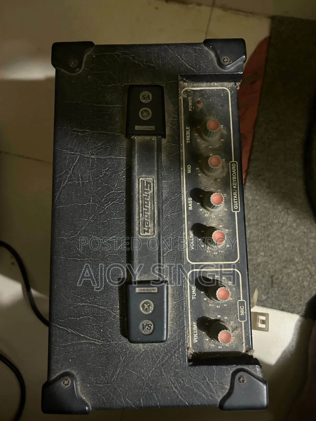 Selling a Lead Guitar Fully Fresh(used) Amp