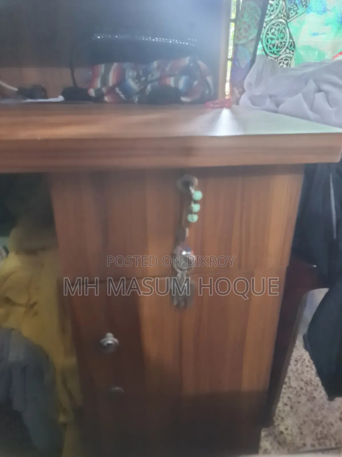 Wooden Study Table With Bookshelf