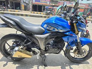 সুজুকি জিক্সার ২০১৭ নীল