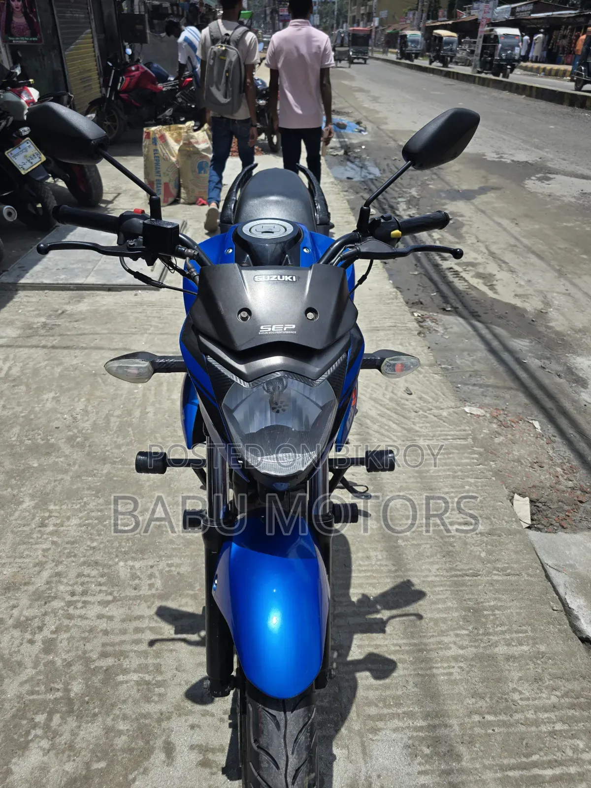 সুজুকি জিক্সার ২০১৭ নীল