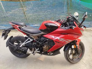 Hero Karizma XMR 210 2024 Red