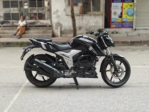 টিভিএস অ্যাপাচি ১৬০ ৪ভি ২০২২ ব্ল্যাক