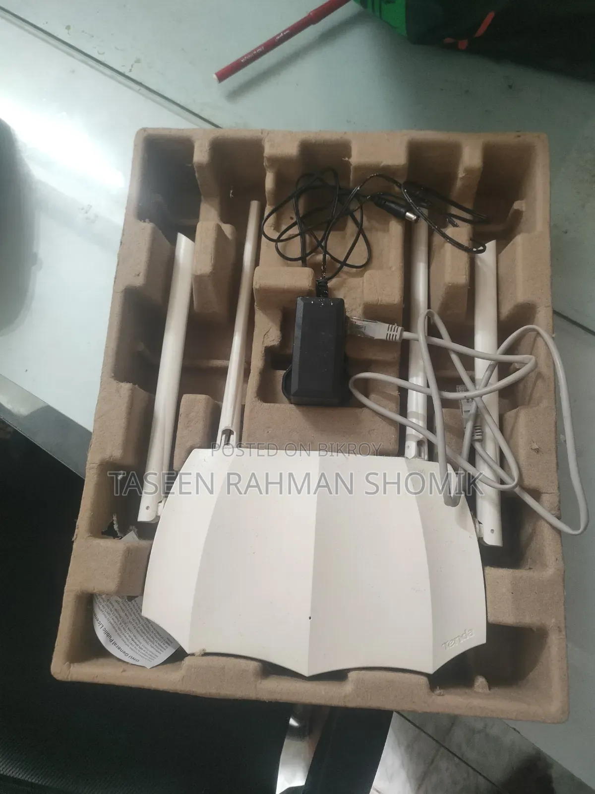 Router Brand Tenda