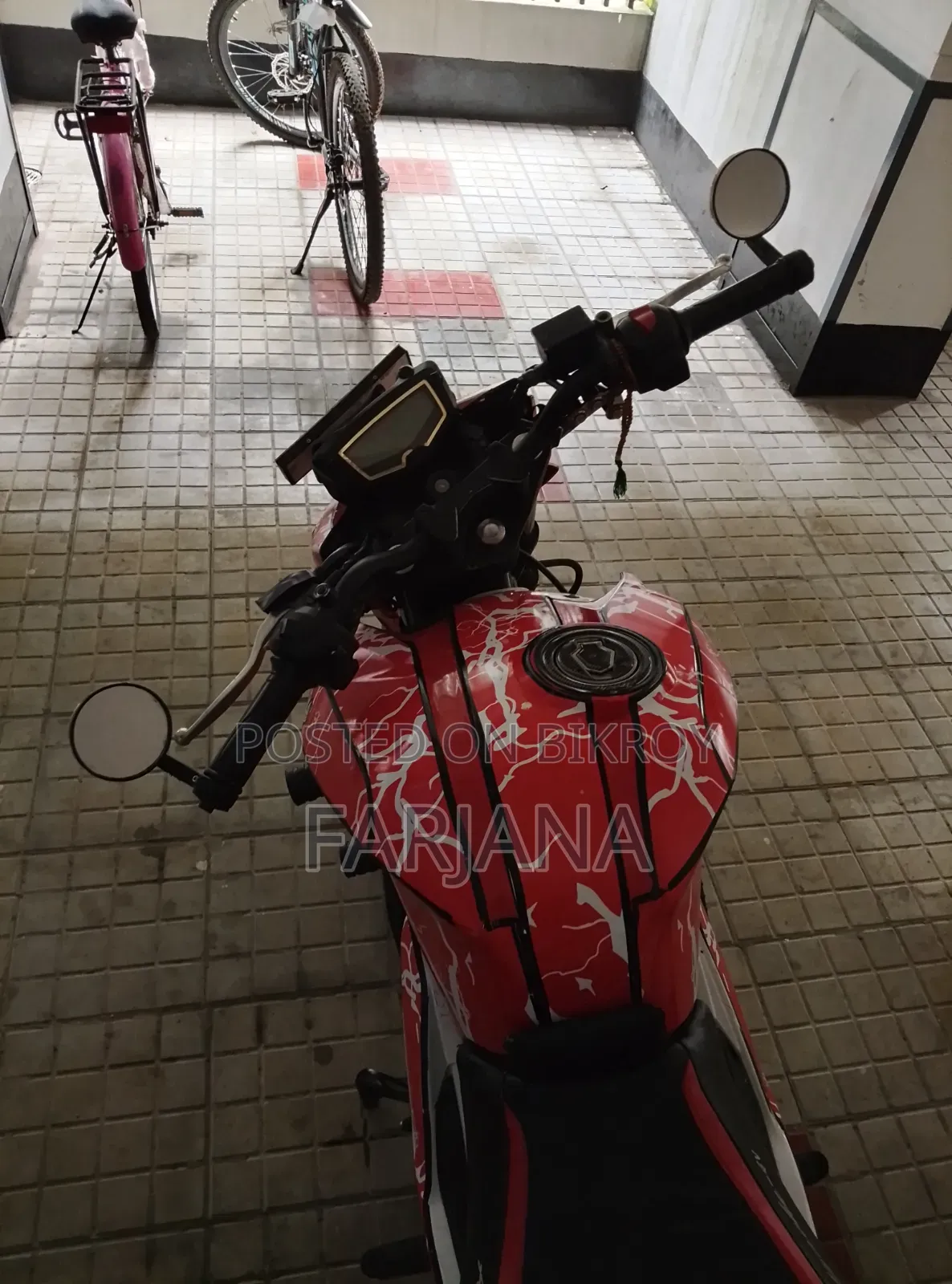 টিভিএস আপাচে ১৬০ ৪ভি ২০১৯ রেড