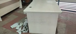 Looks like new, I had it custom built by a craftsman