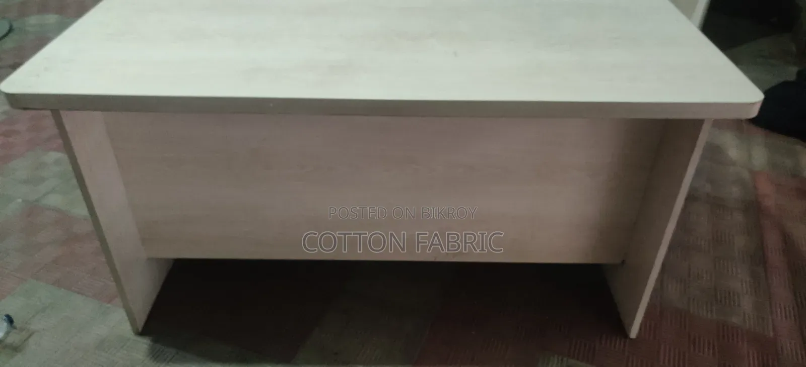 Looks like new, I had it custom built by a craftsman
