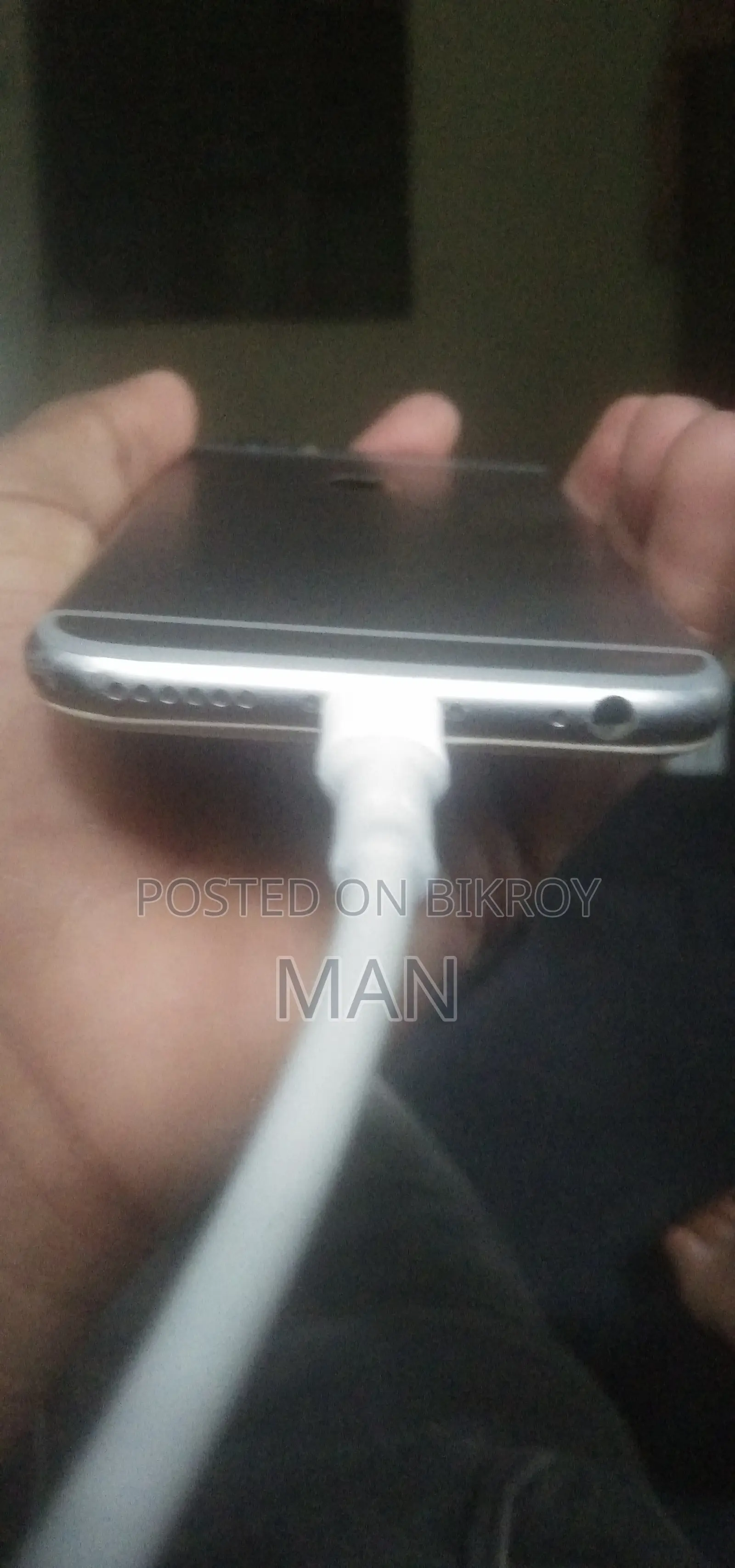 অ্যাপল আইফোন ৬এস ৬৪ জিবি হোয়াইট