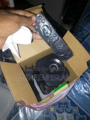 হাই ৩২০ মিনি প্রজেক্টর