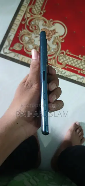 সনি এক্সপেরিয়া ৫ ৩য় সংস্করণ ১২৮ জিবি