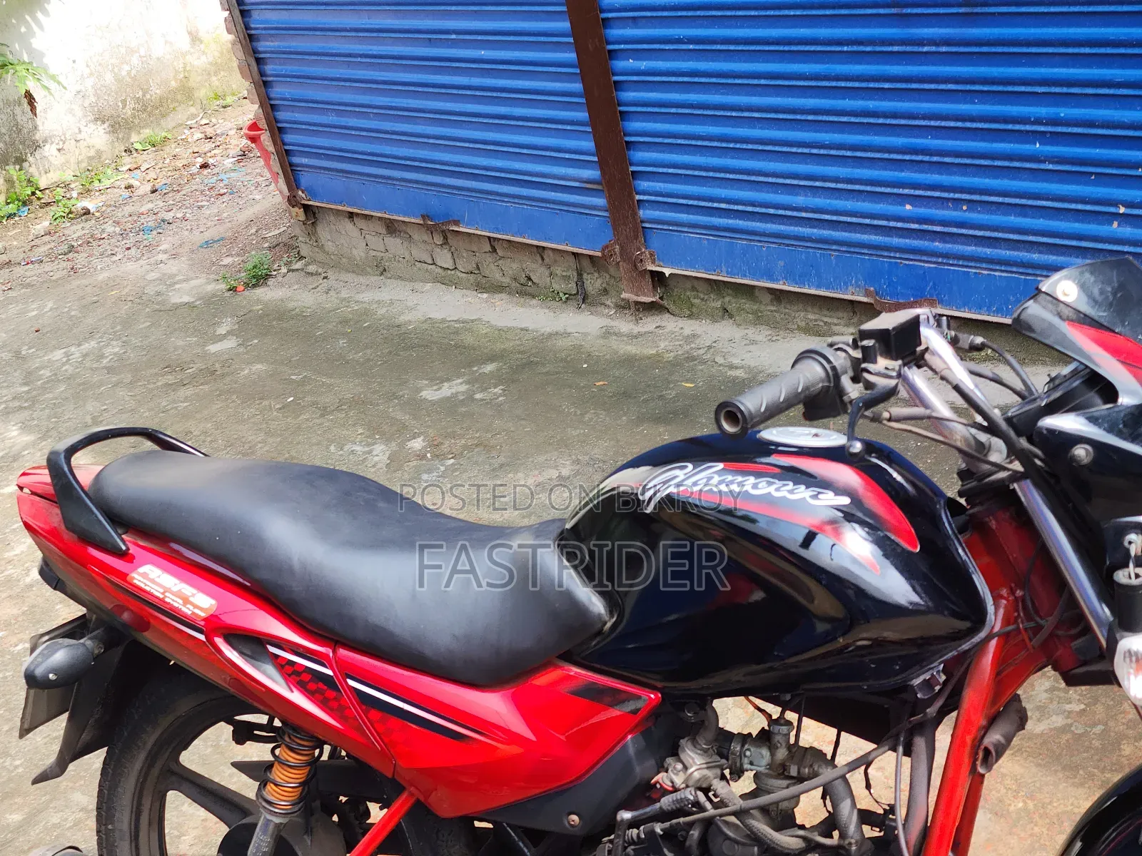 হিরো গ্ল্যামার ২০১৬ কালো