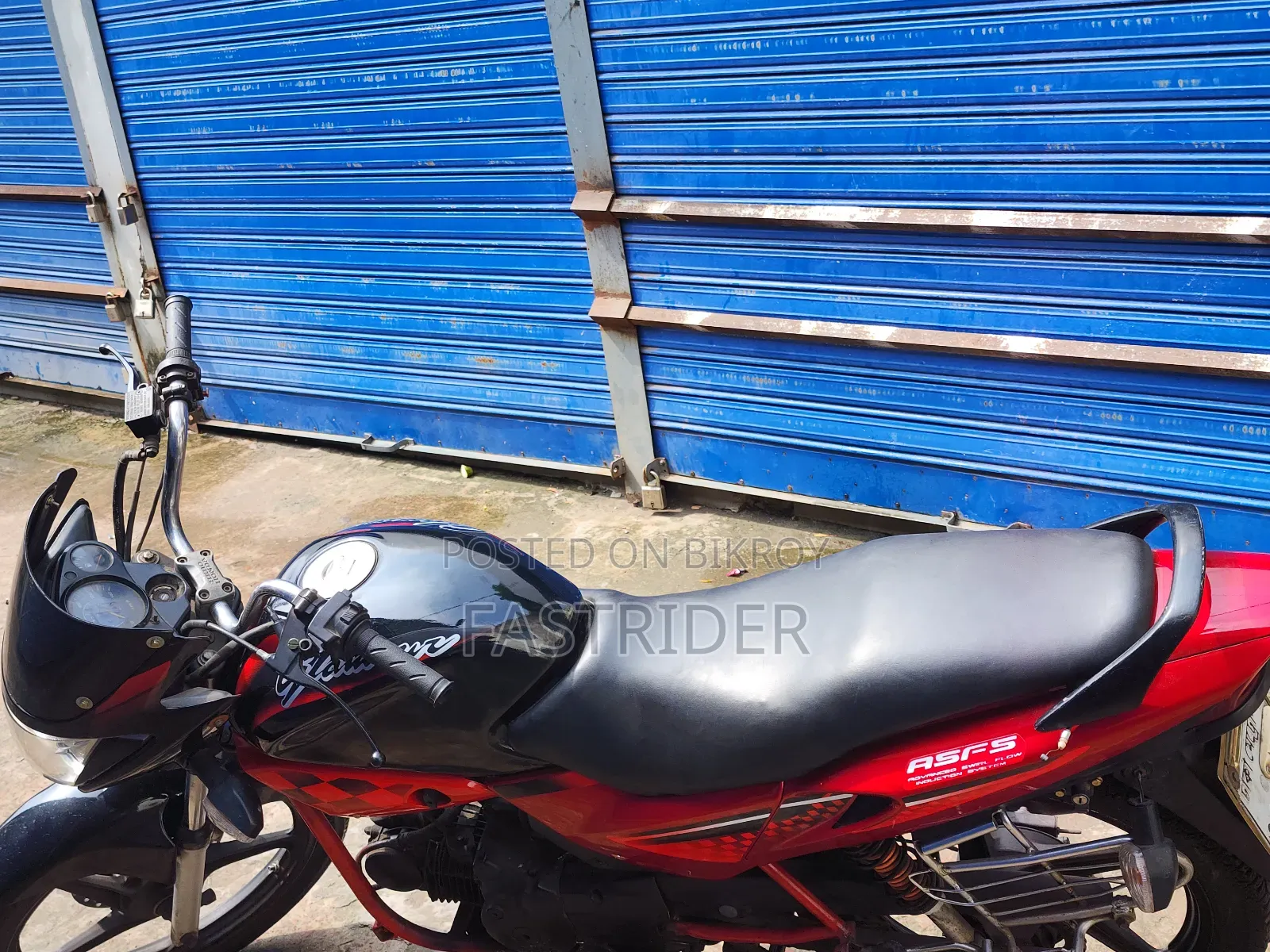 হিরো গ্ল্যামার ২০১৬ কালো