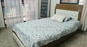 কাঠের সিঙ্গেল খাট