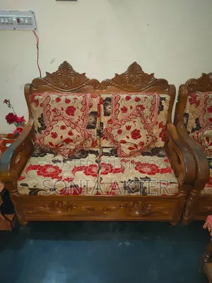 রেইনট্রি কাঠের সোফা এবং টিভি কেবিনেট