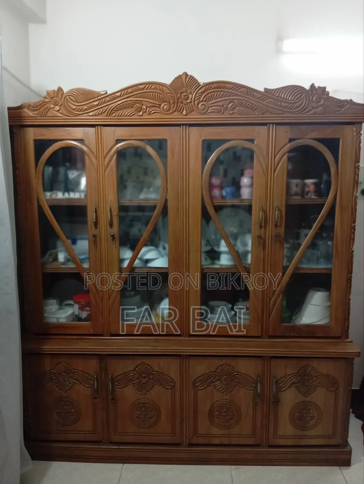 সেগুন কাঠের ক্রোকারিজ শোকেস