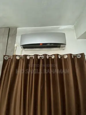 বিক্রির জন্য ব্যবহৃত এসি!