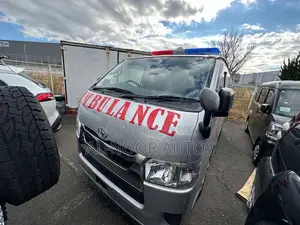 Toyota HiAce 2021 Silver