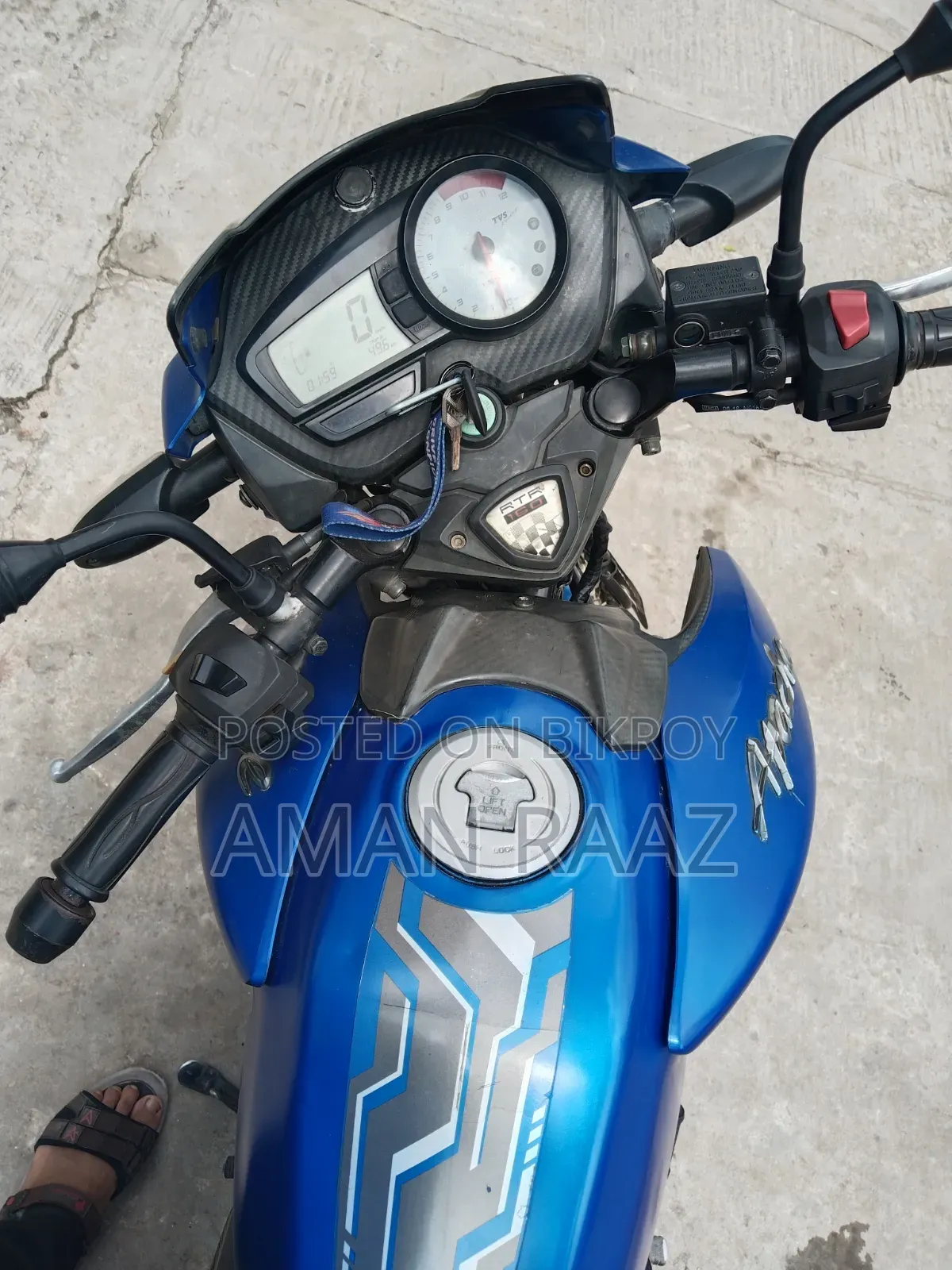 TVS Apache RTR 160 2V 2019 Blue