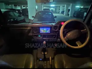 টয়োটা ল্যান্ড ক্রুজার ৭০ ১৯৯৩ ধূসর