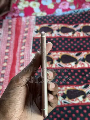 অ্যাপল আইফোন ৬এস ৬৪ জিবি গোলাপি