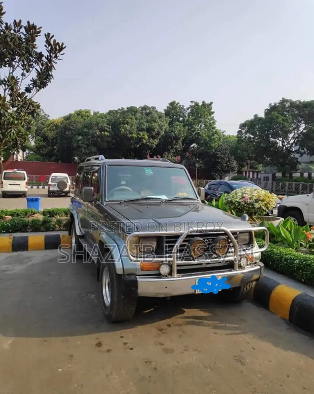 টয়োটা ল্যান্ড ক্রুজার ৭০ ১৯৯৩ ধূসর