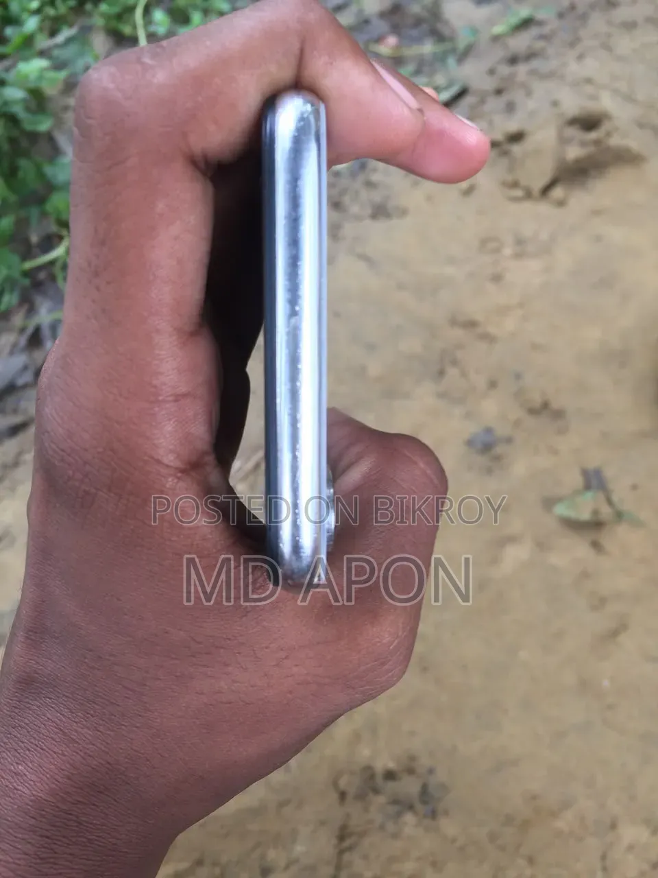 অ্যাপল আইফোন এক্স ৬৪ জিবি হোয়াইট