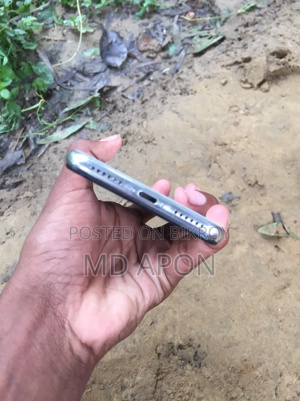 অ্যাপল আইফোন এক্স ৬৪ জিবি হোয়াইট