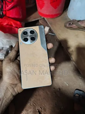 Tecno Camon 30 5G 256 GB Rose Gold