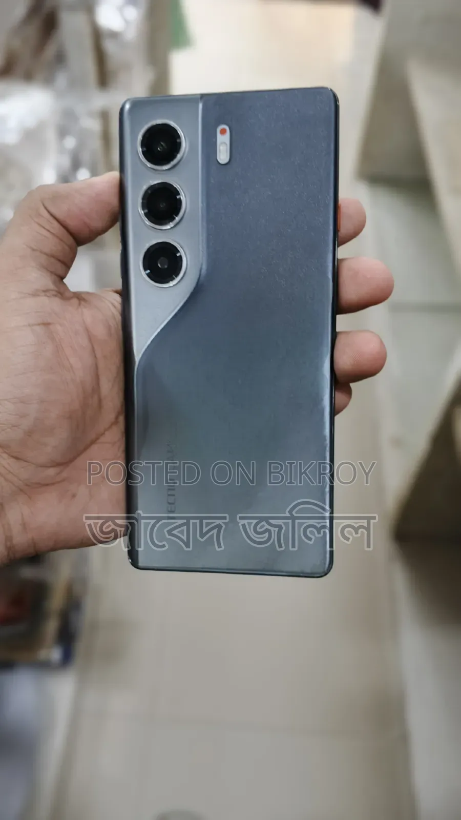 নতুন টেকনো ক্যামন ৪০ প্রো ৪জি ২৫৬ জিবি ব্ল্যাক