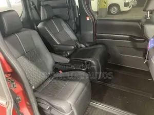 নতুন টয়োটা নোয়া ২০২২ রেড