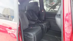 নতুন টয়োটা নোয়া ২০২২ রেড