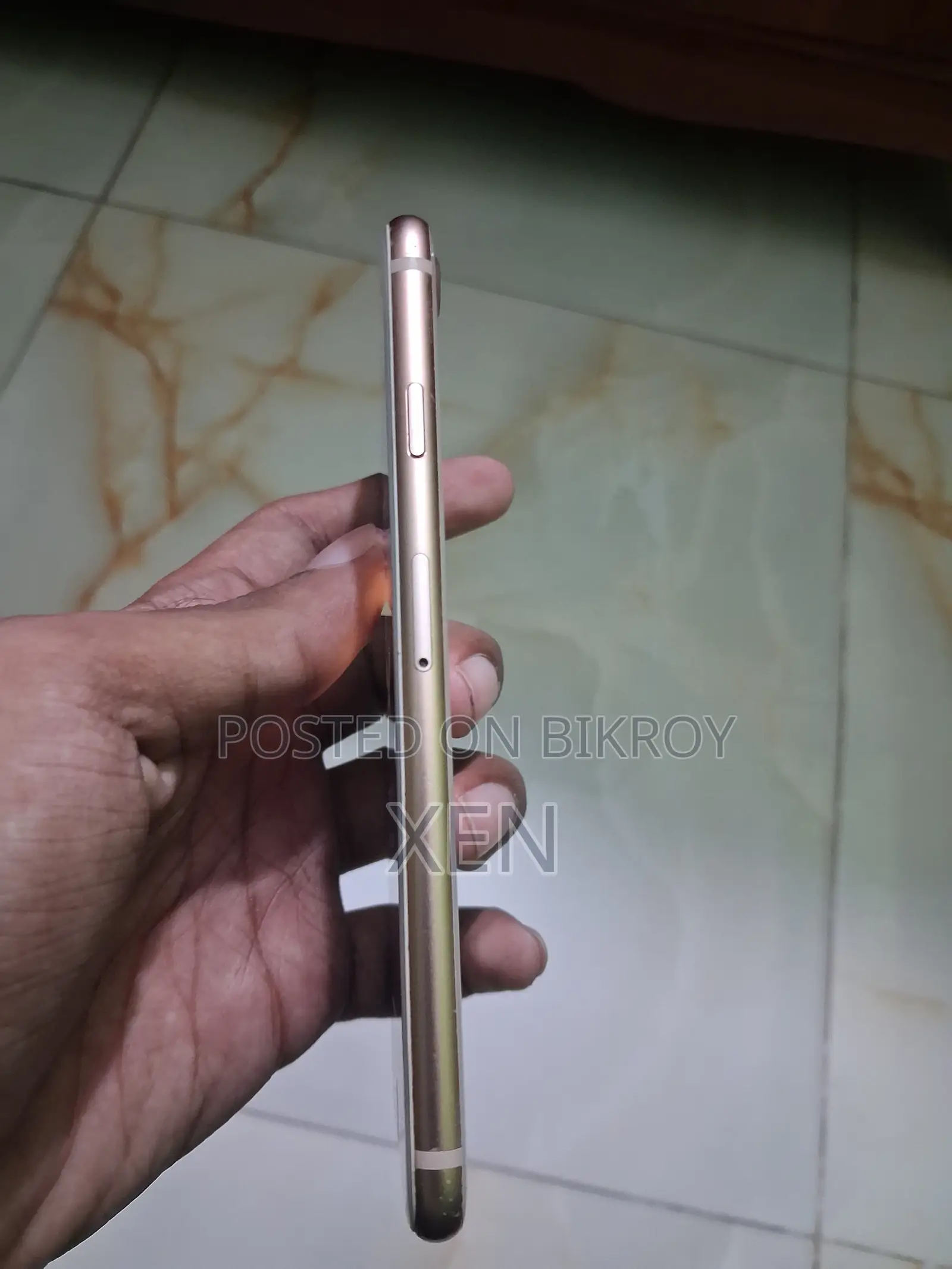অ্যাপল আইফোন ৮ ৬৪ জিবি রোজ গোল্ড