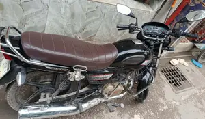TVS Radeon 2021 Black