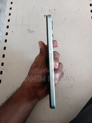 ভিভো ওয়াই১৮ ১২৮ জিবি নীল