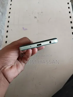 ভিভো ওয়াই১৮ ১২৮ জিবি নীল
