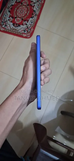 আইকিউও ২৫৬ জিবি ব্লু