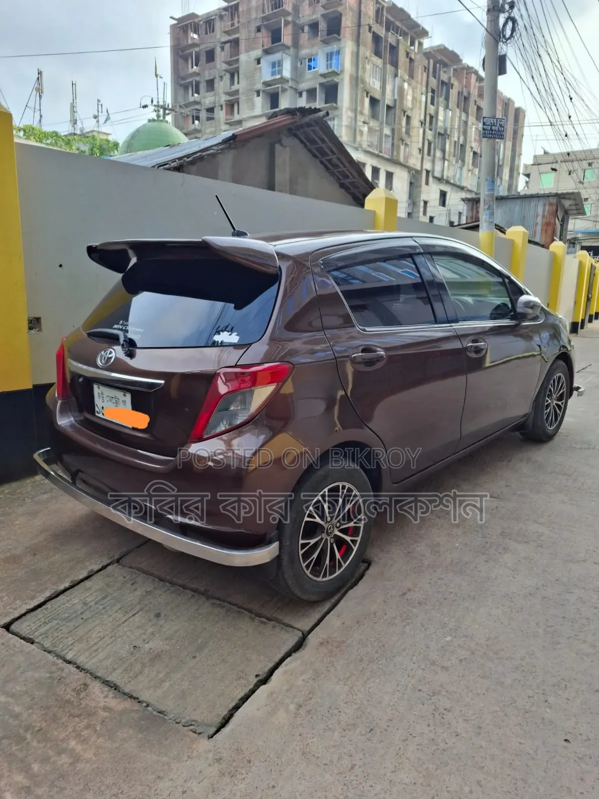 Toyota Vitz 2012 Gray