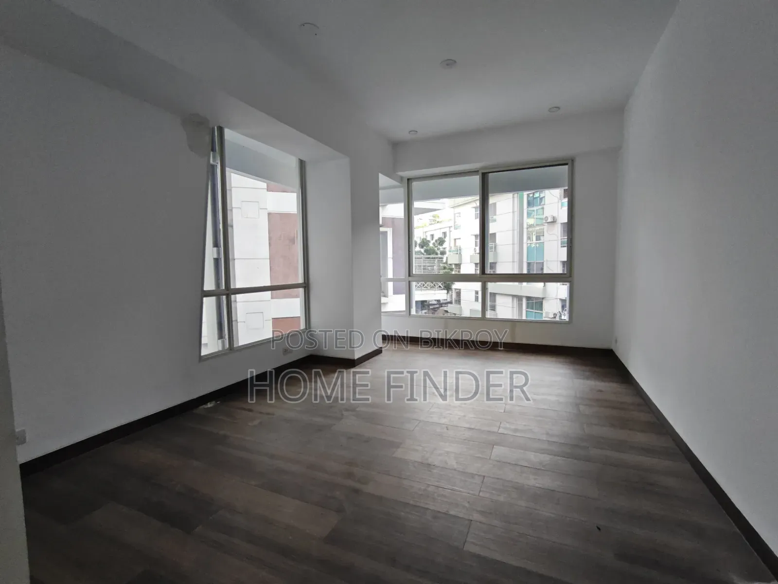 4 Bedroom Apartment in Gulshan for Rent