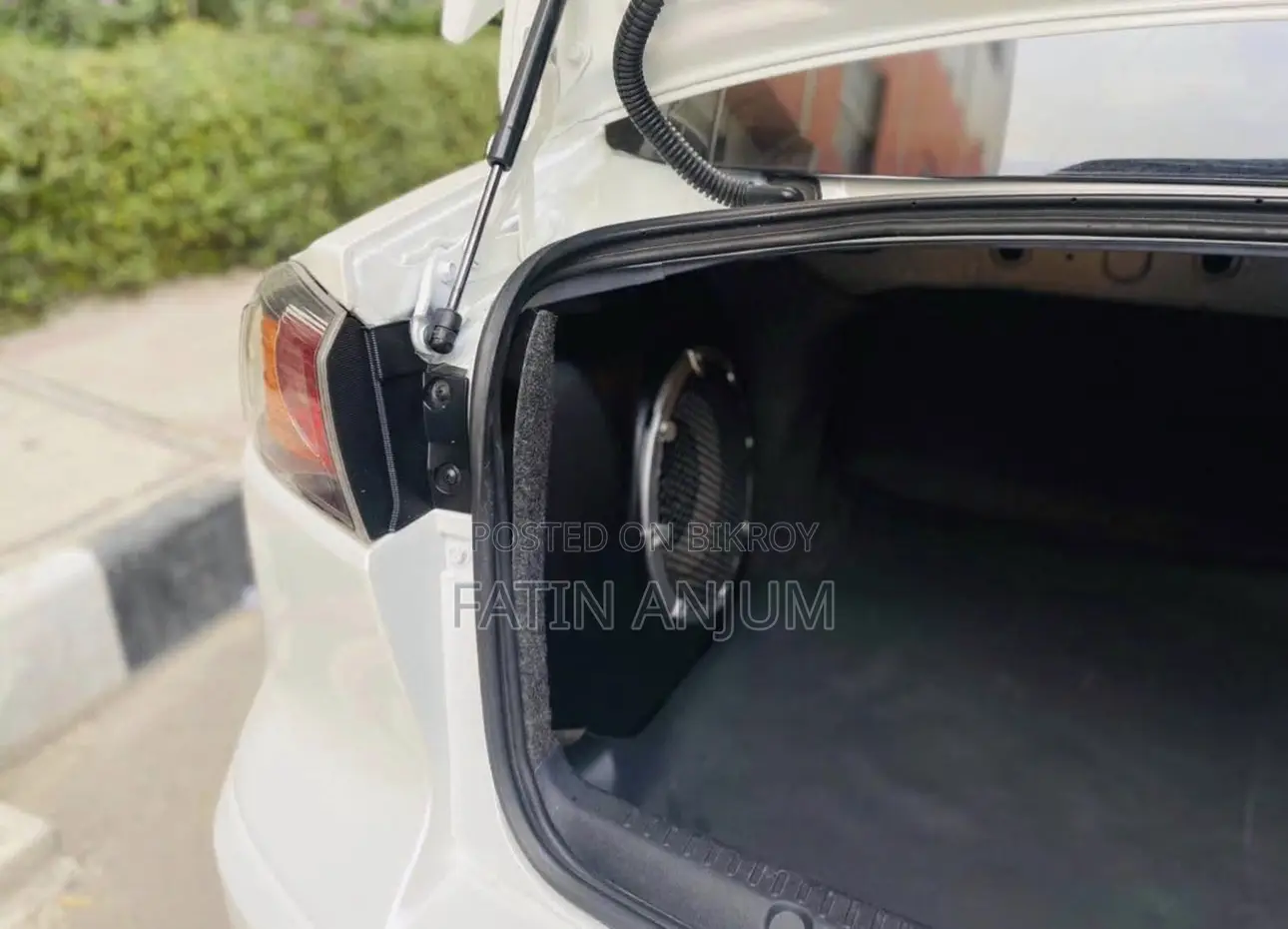 Mitsubishi Lancer 2010 Pearl