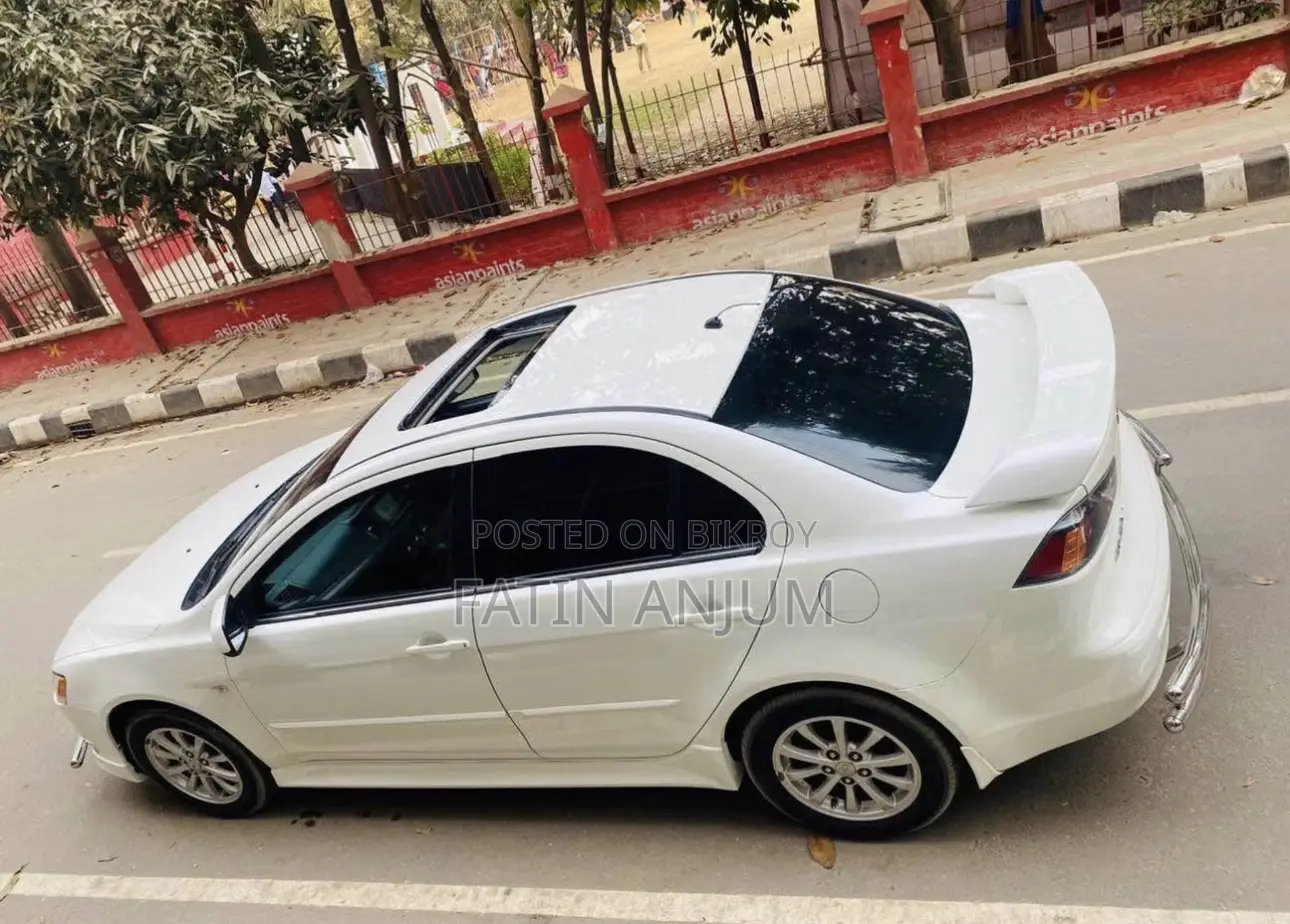 Mitsubishi Lancer 2010 Pearl